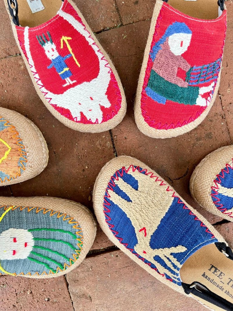 Naga 带带凉鞋 - 35 码 - 男女凉鞋 - 绣线 多色