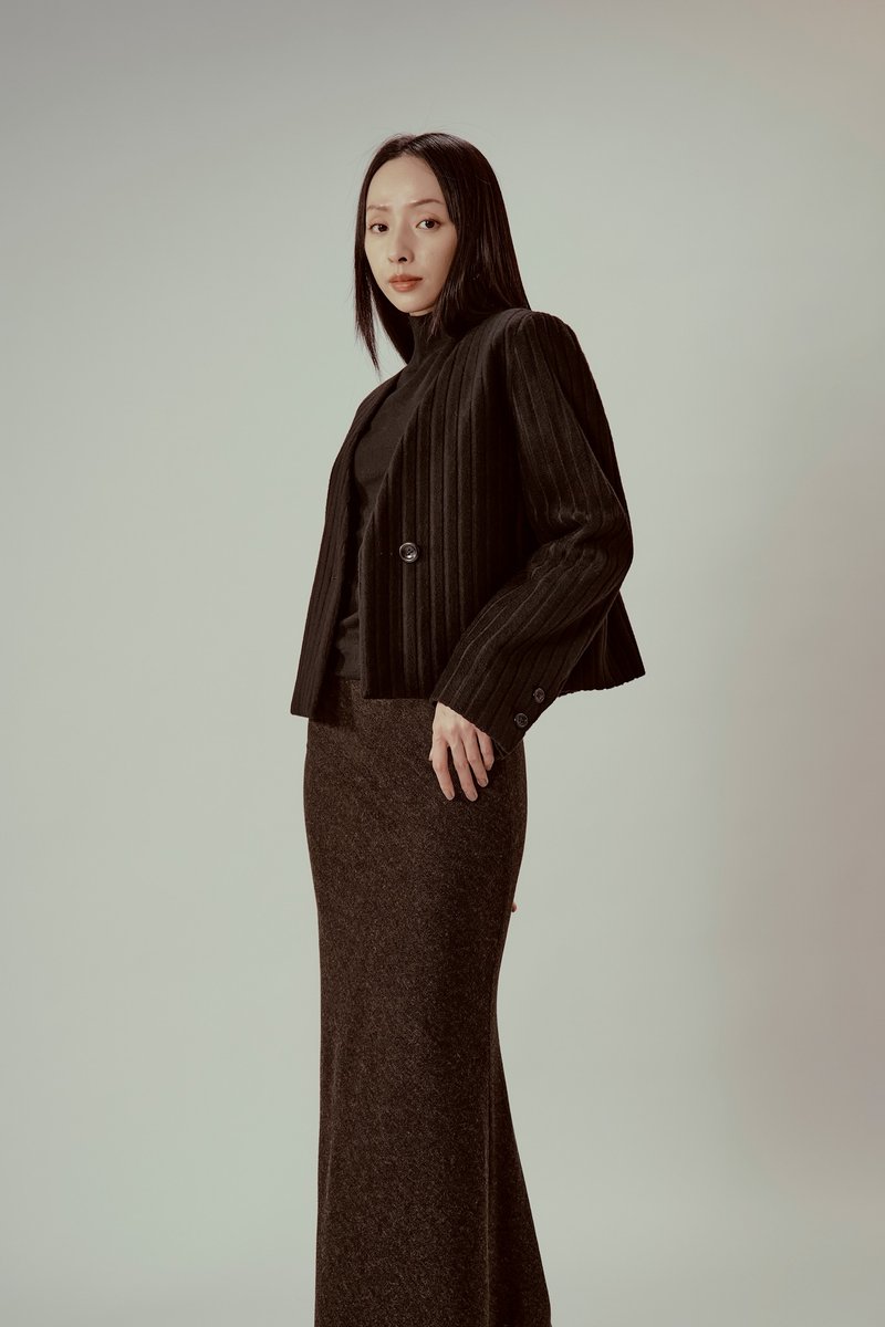 黑色条纹短版外套 - 女装休闲/机能外套 - 羊毛 白色