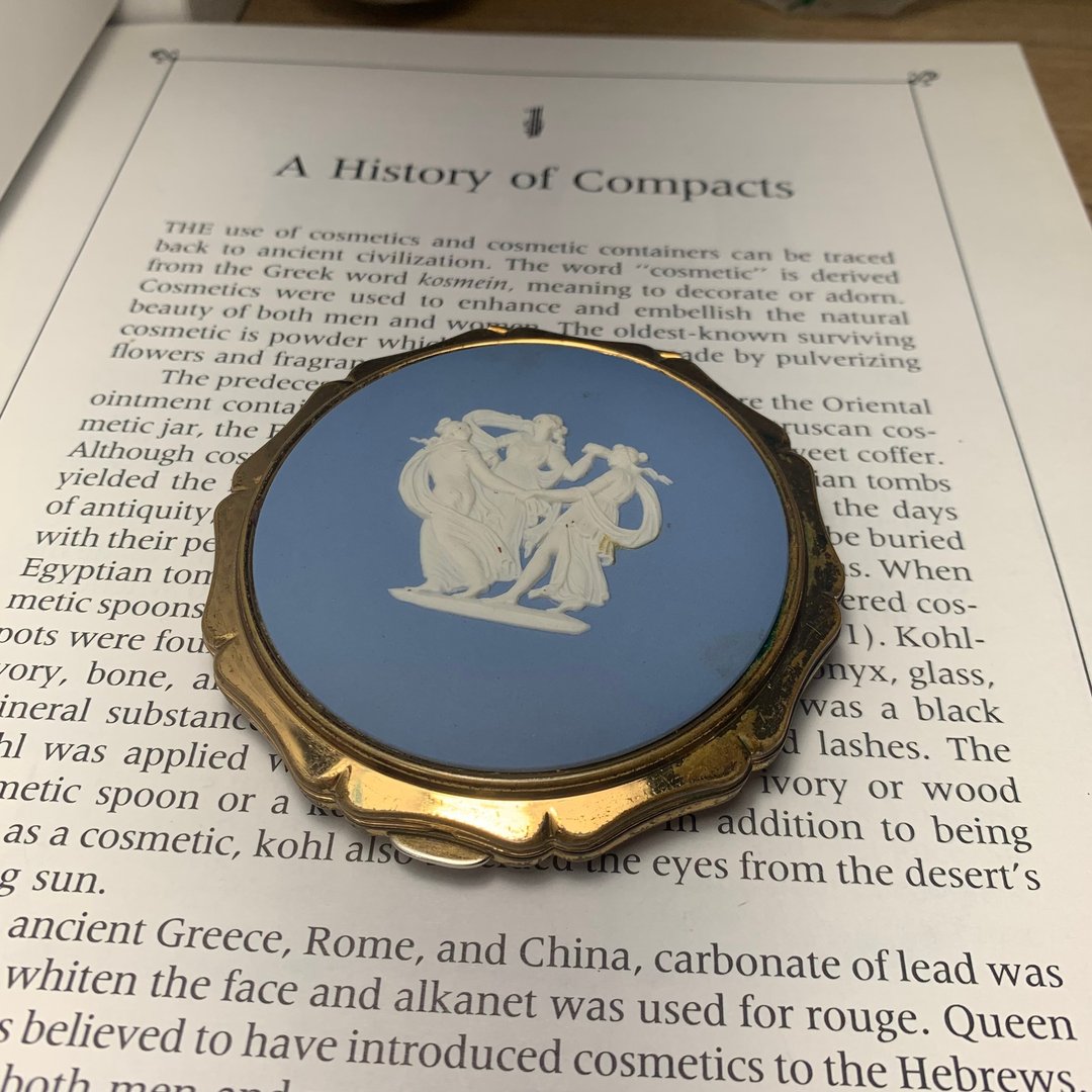 Vintage 英国Stratton Wedgewood浮雕蓝色粉饼盒 - 其他 - 其他金属 