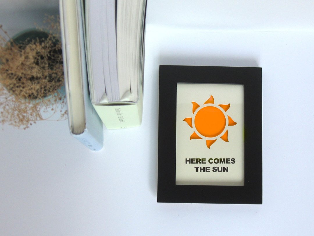 让爱发光 纸雕夜光画 太阳 HERE COMES THE SUN 创意打气的礼物 - 摆饰 - 纸 橘色