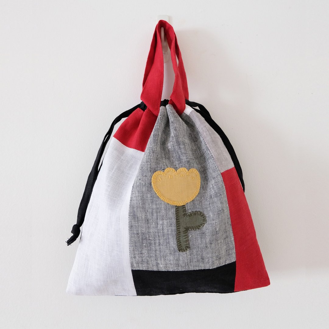 Blooming sunday drawstring pocket / Yellow Tulip - 束口袋双肩包 - 棉 黑色
