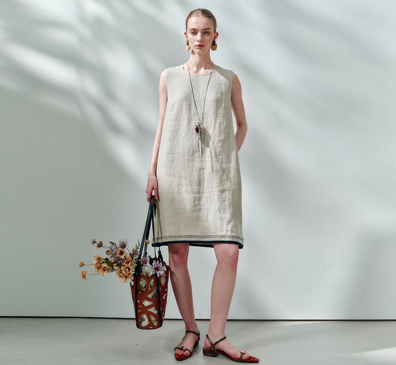 【重磅亚麻】法式簡約/下摆刺绣连衣裙 - 洋装/连衣裙 - 棉．麻 白色