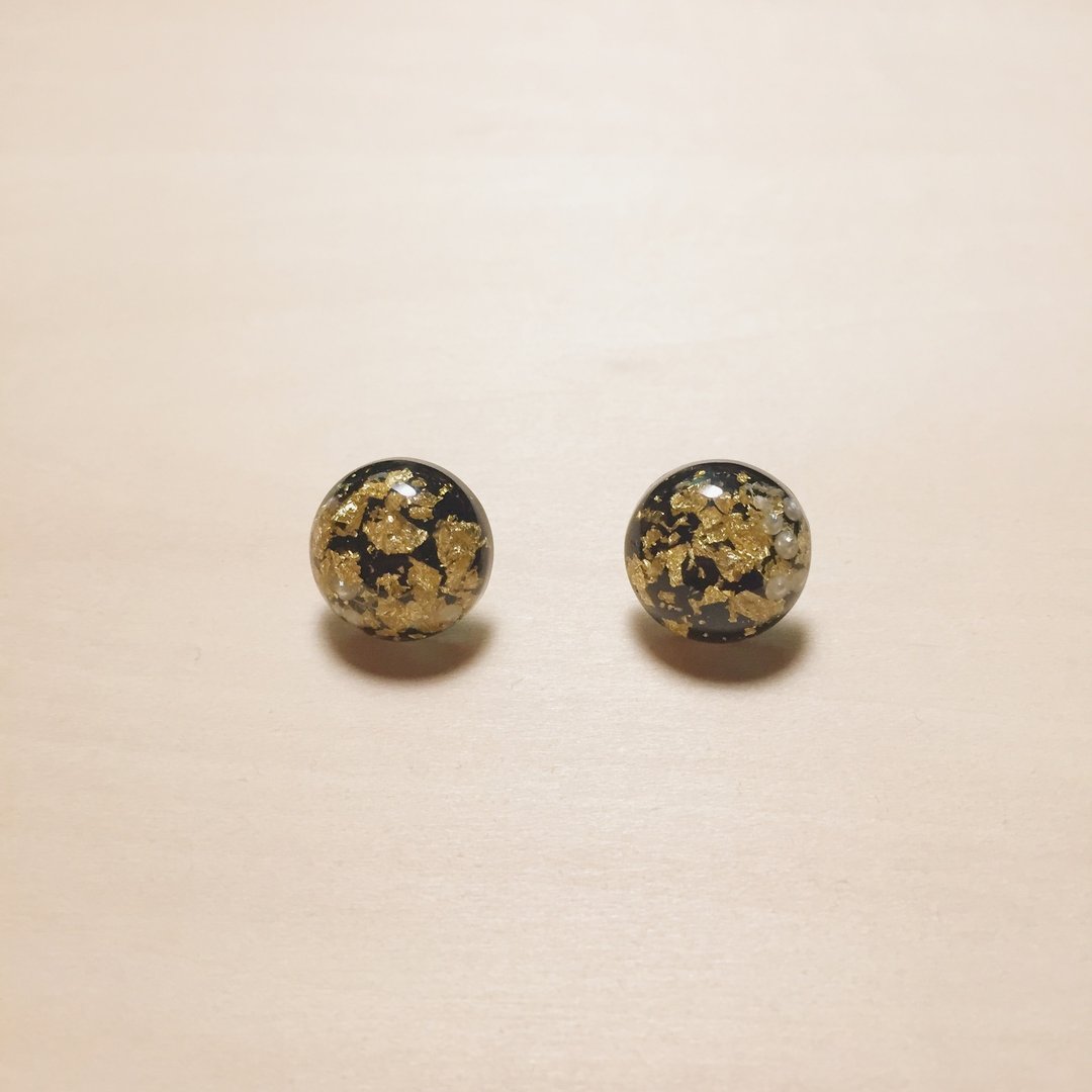 复古黑金箔珍珠丸子耳环 - 耳环/耳夹 - 树脂 黑色