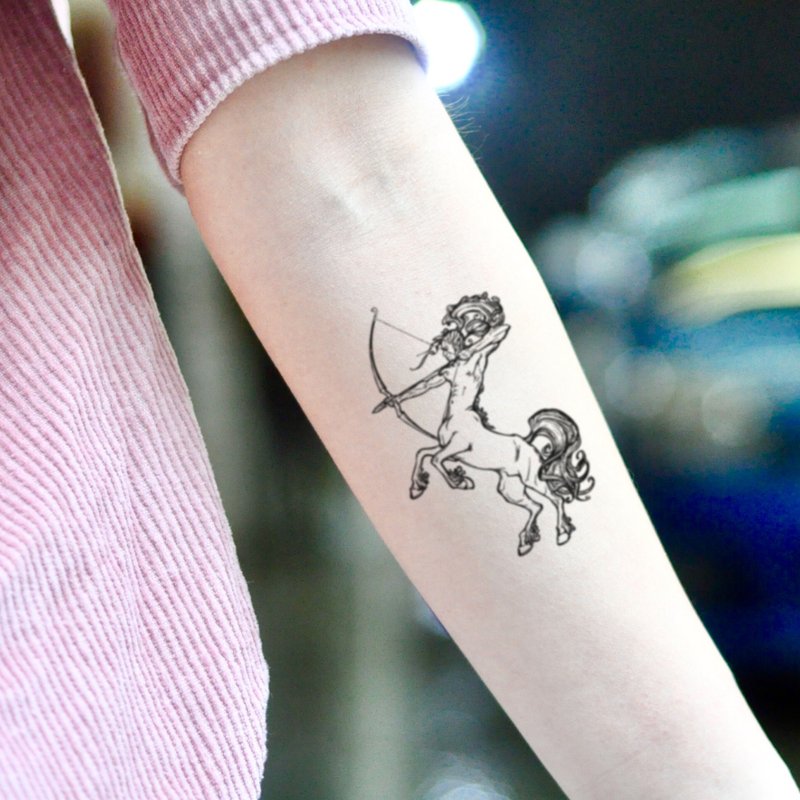 OhMyTat 半人马座 Centaur Sagittarius 刺青图案纹身贴纸 (2 张) - 纹身贴 - 纸 黑色