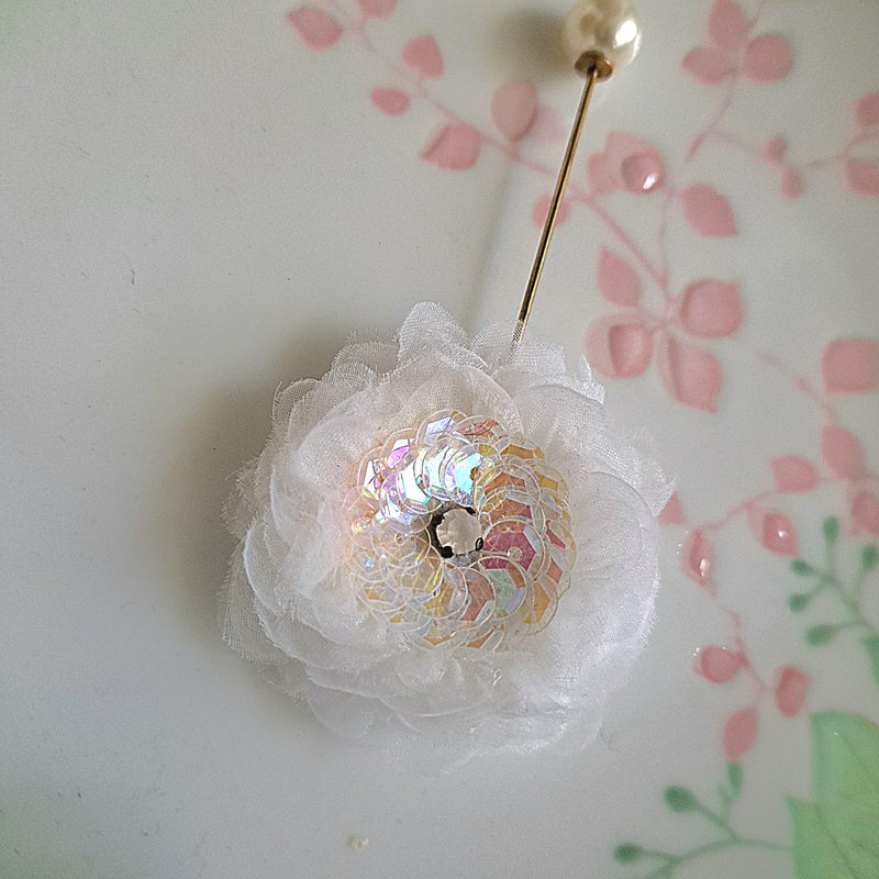 山茶花帽针/别针-纯白 - 胸针 - 其他材质 白色