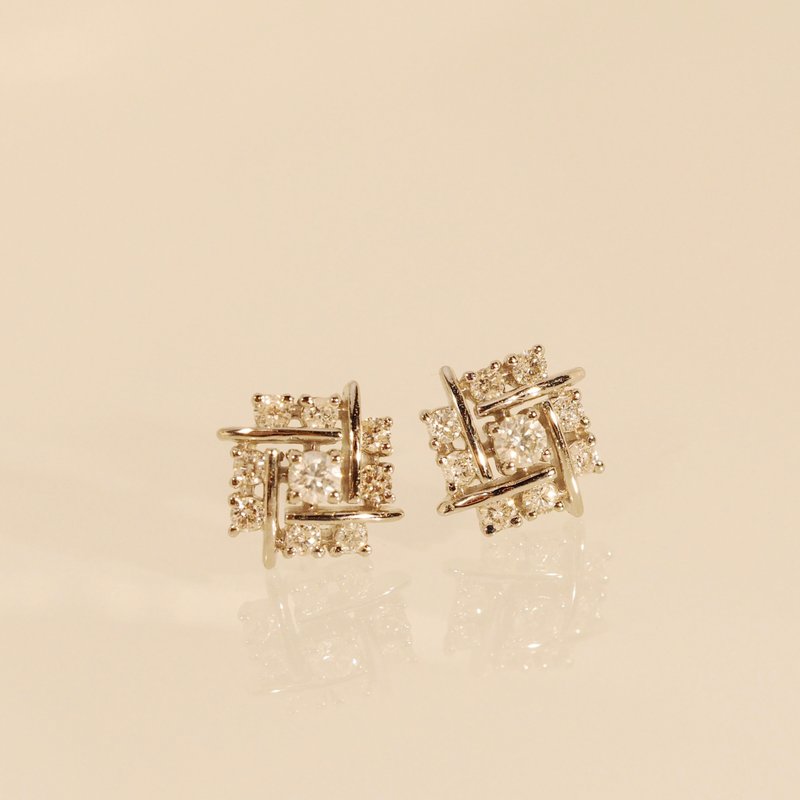 18K金钻石编织耳环 18K Gold Diamond Weave Earrings - 耳环/耳夹 - 贵金属 