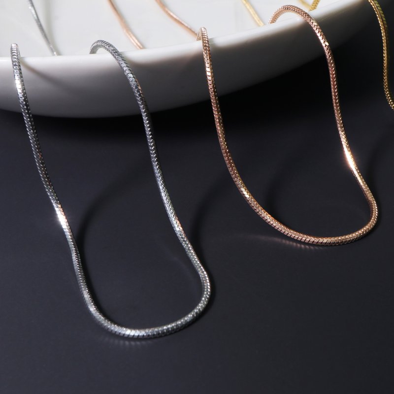 【热销推荐】Basics。削边蛇骨项链 - 项链 - 不锈钢 银色