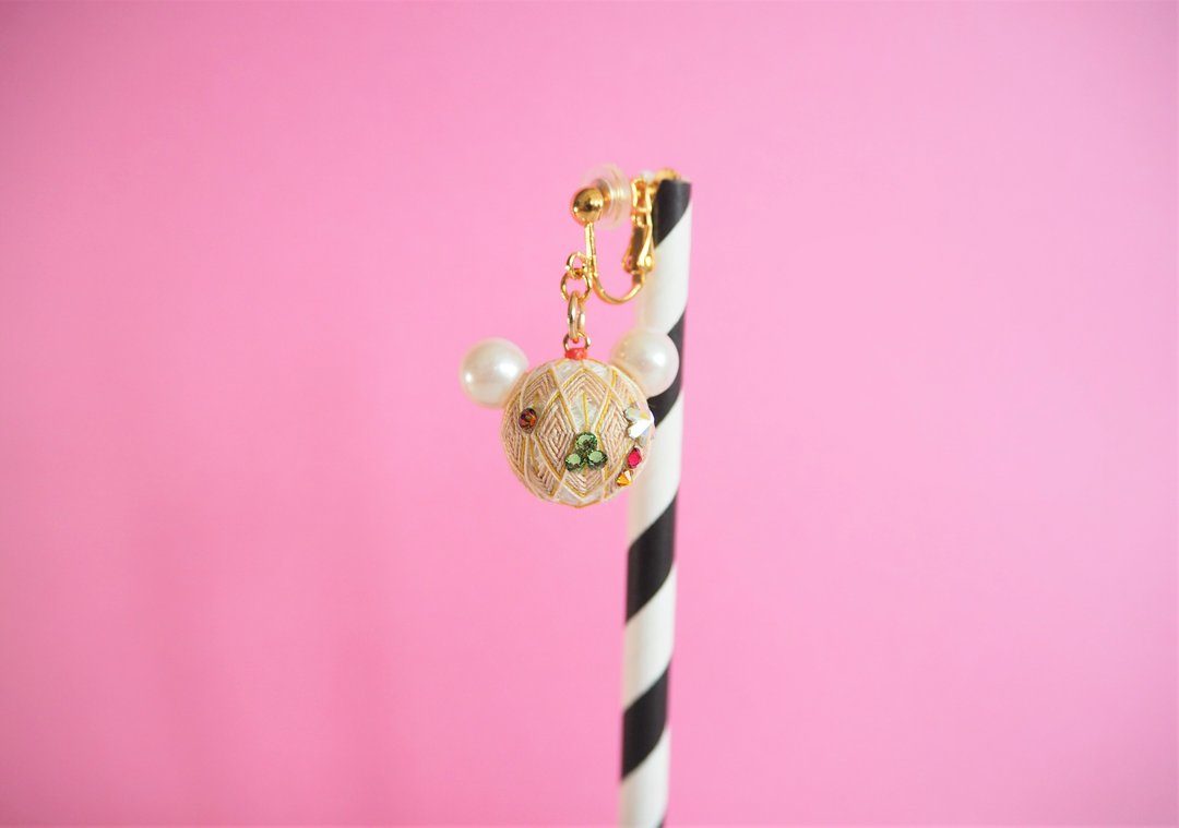 tachibanaya Japanese Temari Single earrings Mr.MARUkoS3 传统工艺 手鞠球 刺绣 耳环 - 耳环/耳夹 - 绣线 多色