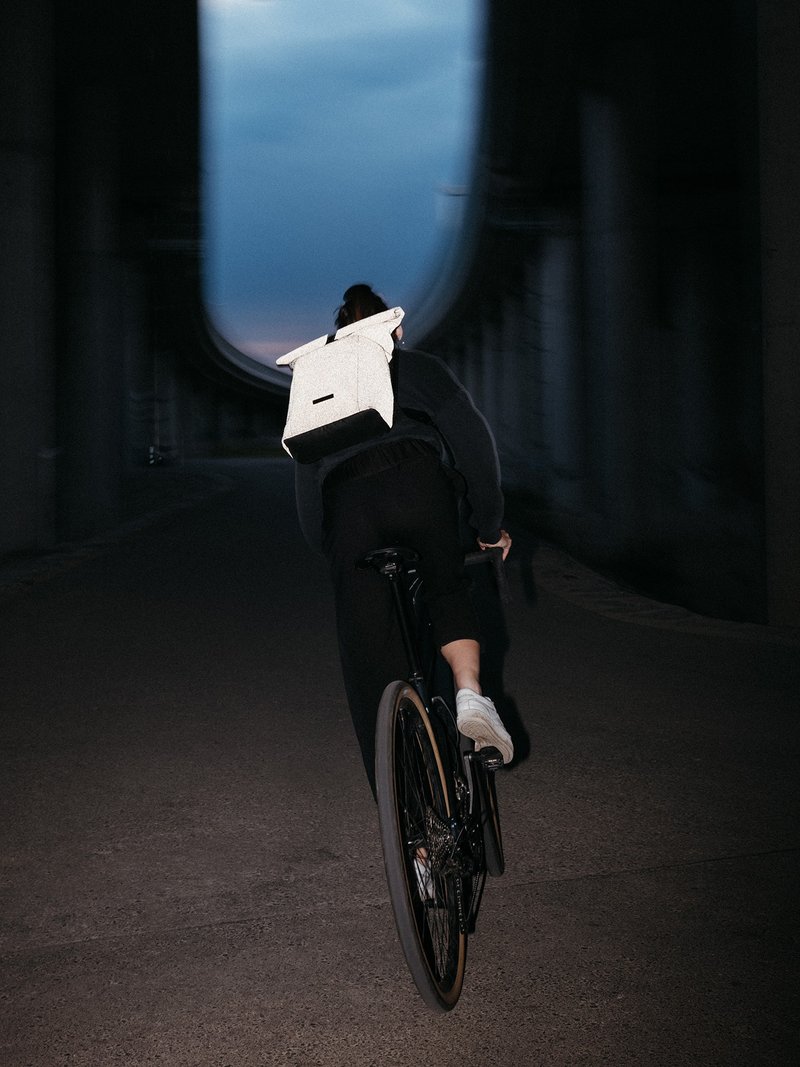 Hajo Mini Phantom 后背包S (银河灰) - 后背包/双肩包 - 环保材料 银色