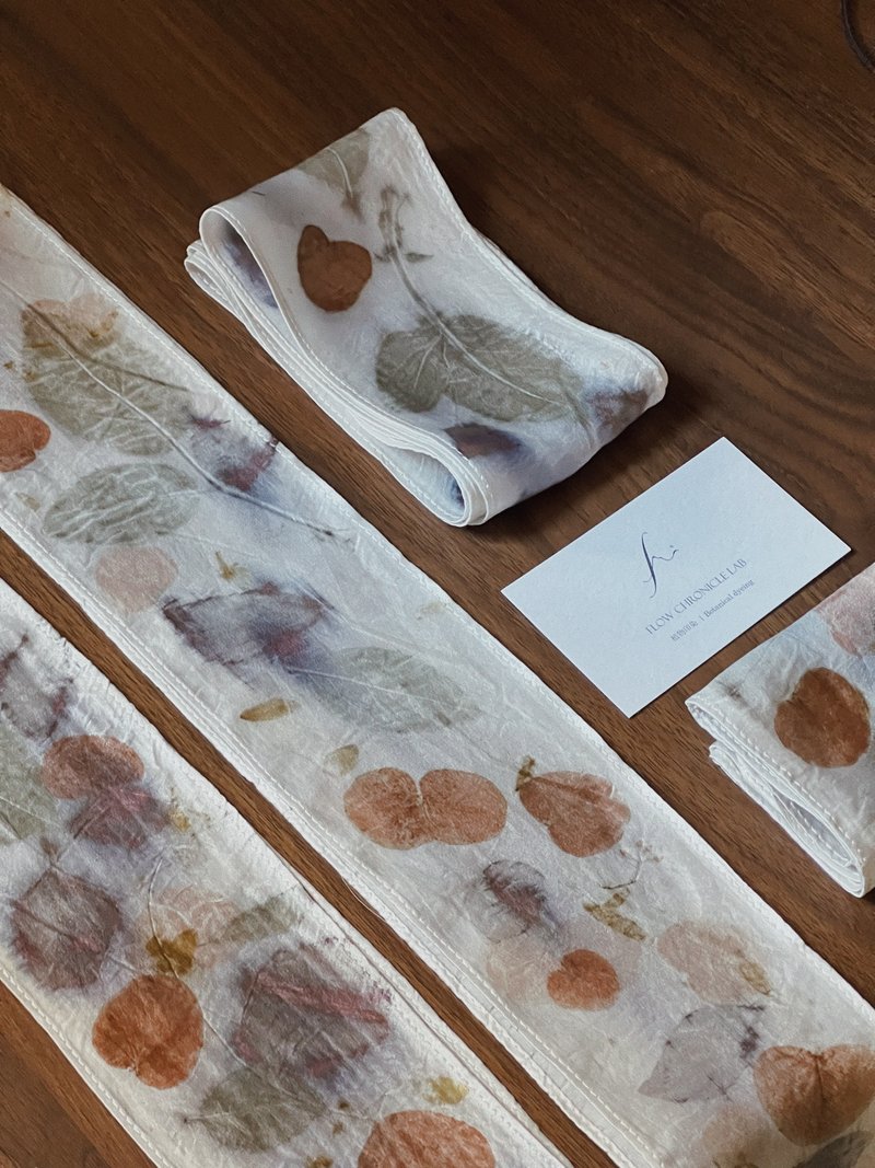 玫瑰植物印染天然染头带头巾飘带丝巾围巾 - 丝巾 - 丝．绢 咖啡色