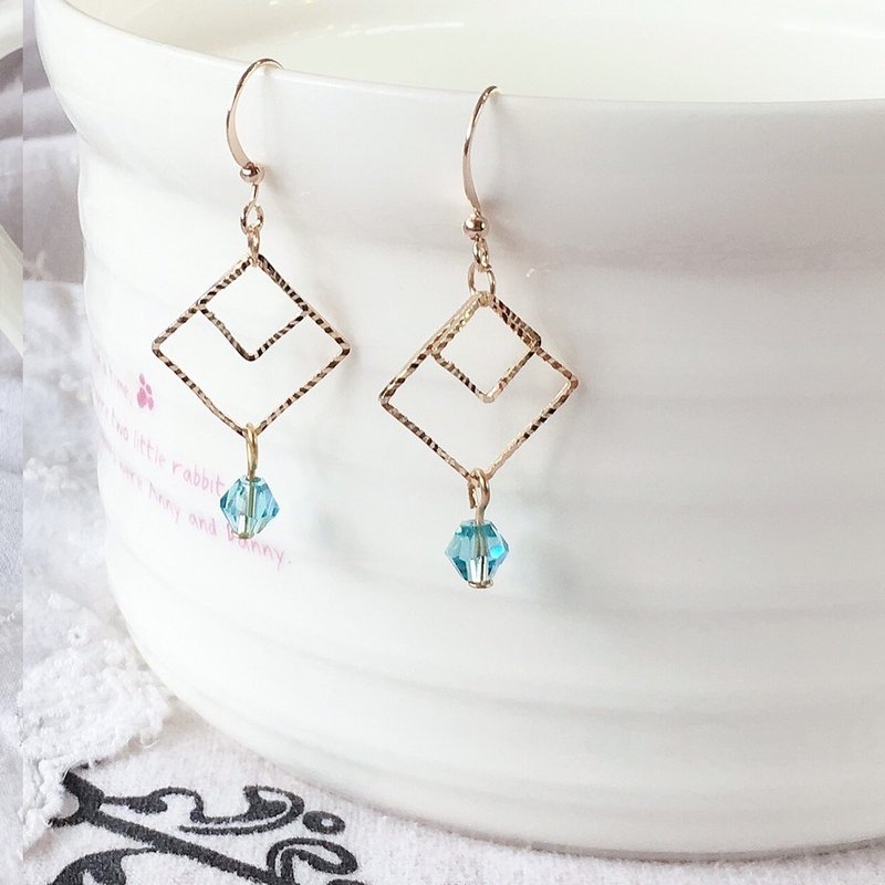 FOX Garden BELIEVE 简约方形耳环 - 耳环/耳夹 - 其他金属 金色