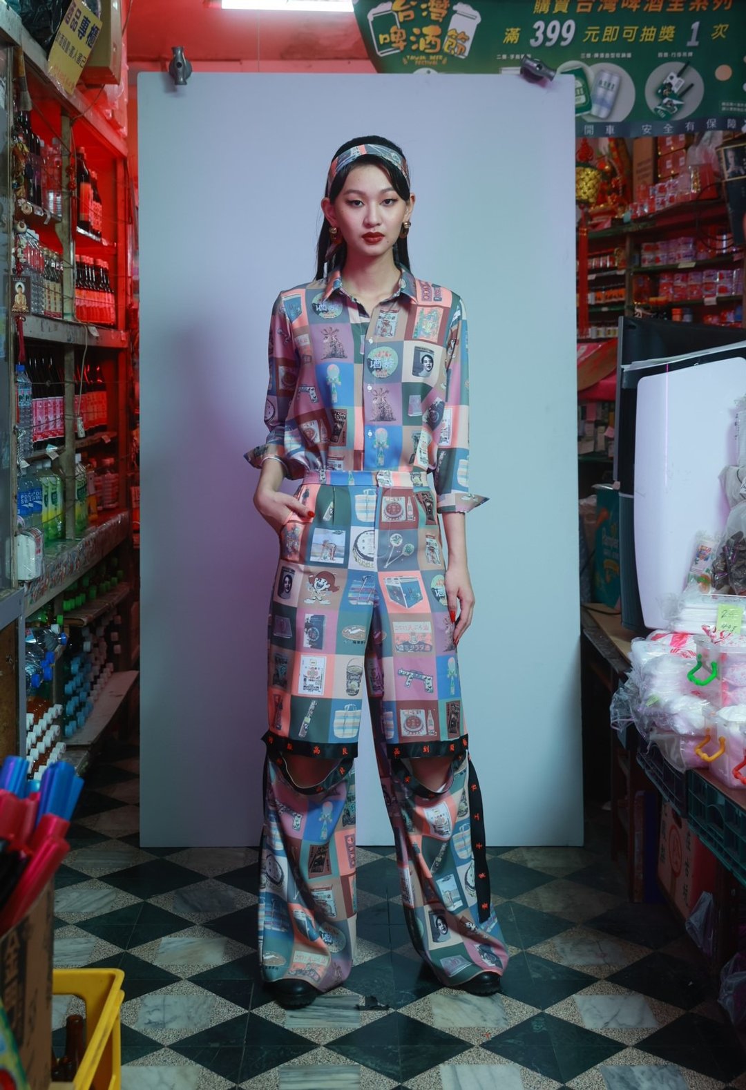庞克风膝盖破口宽裤 - 女装长裤 - 聚酯纤维 多色