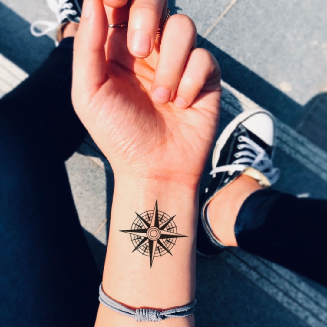 OhMyTat 手腕指南针 Compass Wrist 刺青图案纹身贴纸 (2 张) - 纹身贴 - 纸 黑色