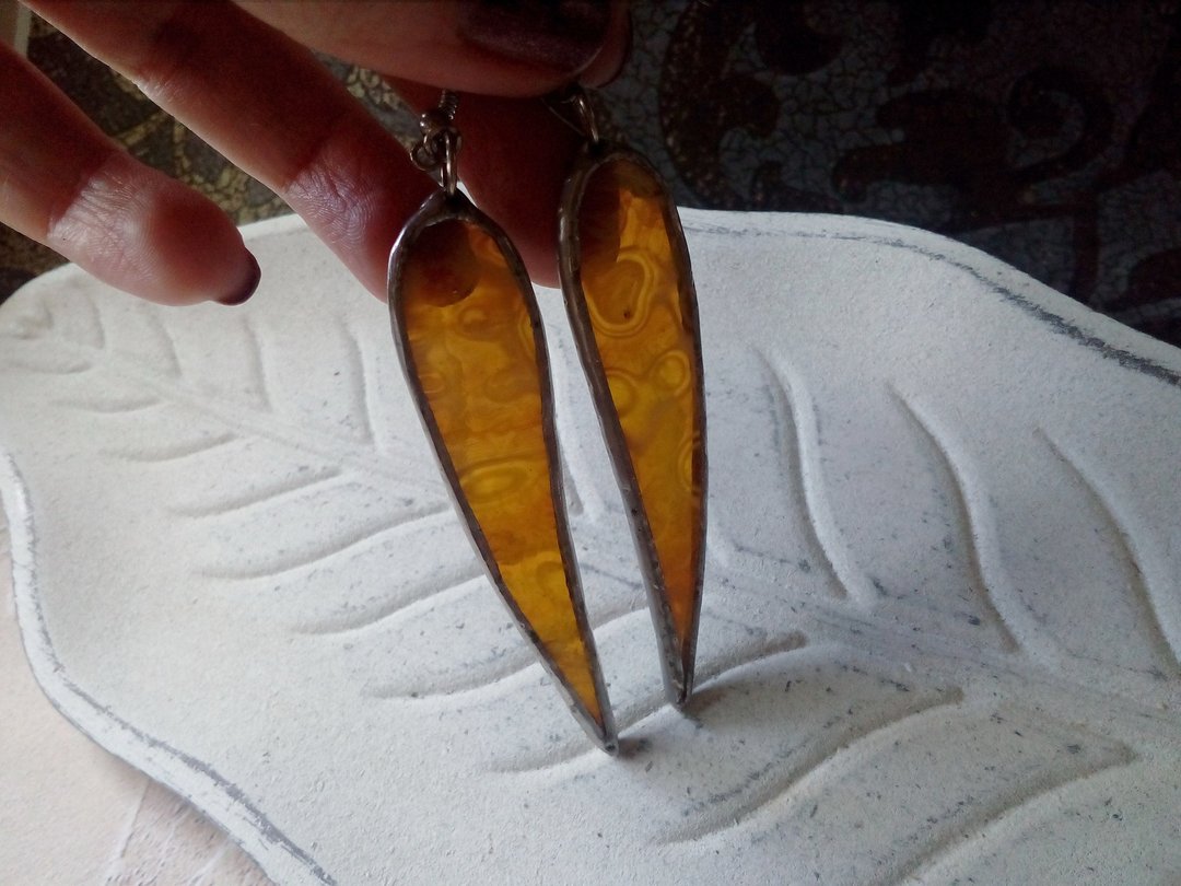Yellow glass earrings. stain glass earrings. Paisley mod earrings. cute earrings - 耳环/耳夹 - 玻璃 黄色