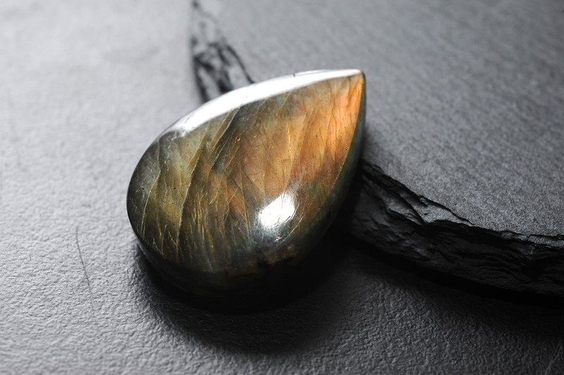 拉长石雕件 矿石/水晶/灵修/开运/招财/破煞/防小人w2 - 摆饰 - 宝石 