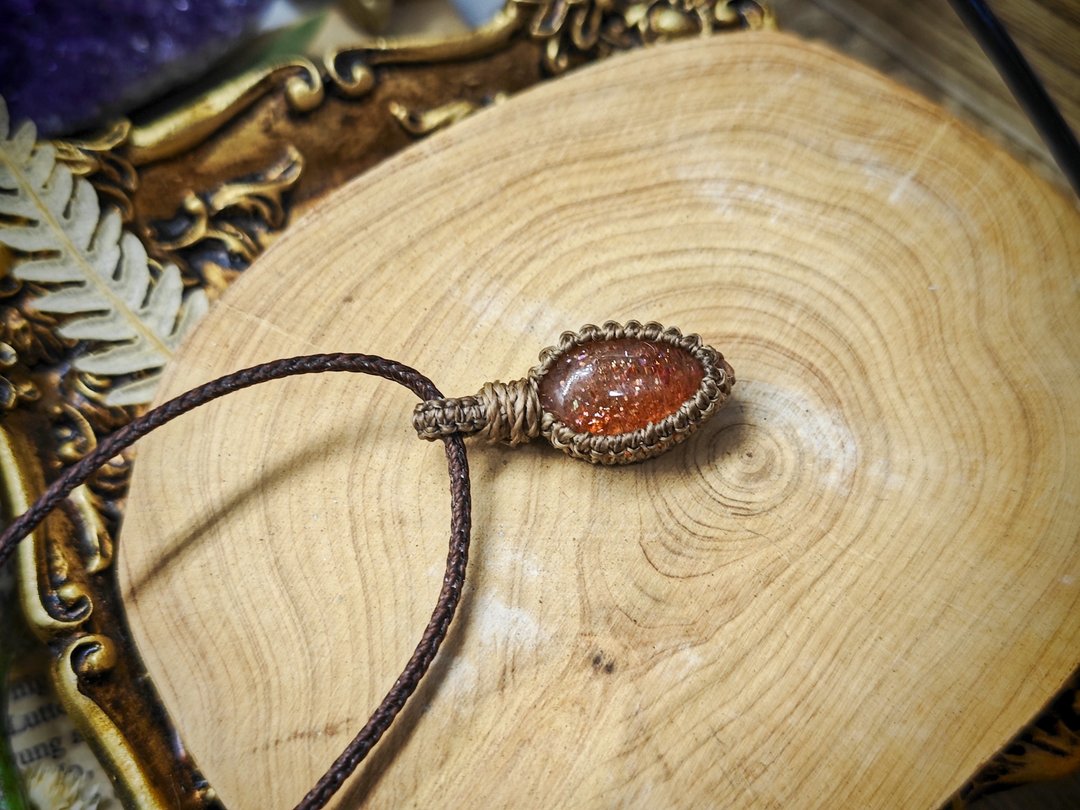 |手工编织macrame|锁骨链|金太阳 - 项链 - 水晶 