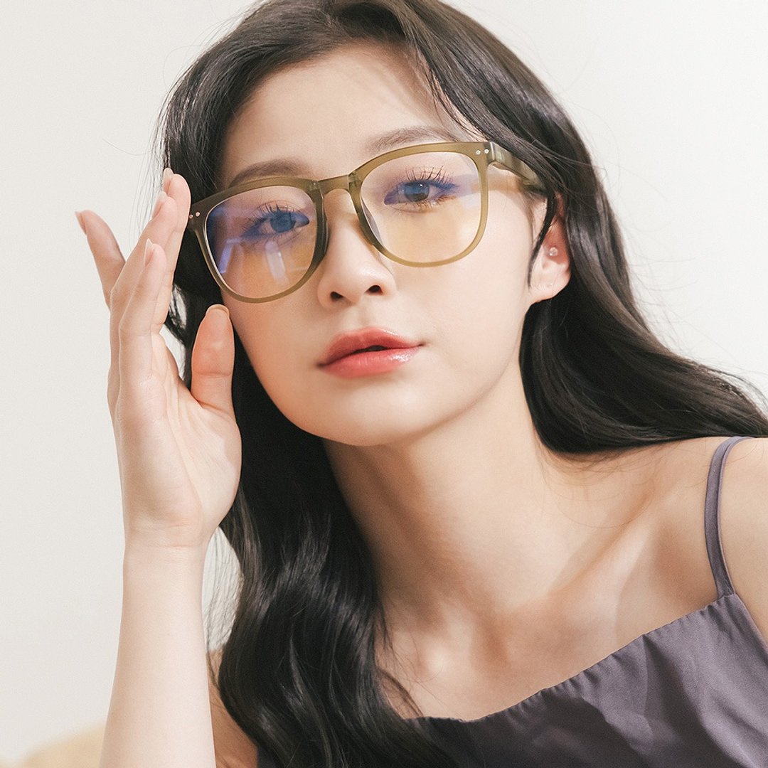 乐读时尚多功能胡克绿TR90轻盈气垫感折叠款方框UV400滤蓝光眼镜 - 眼镜/眼镜框 - 塑料 白色