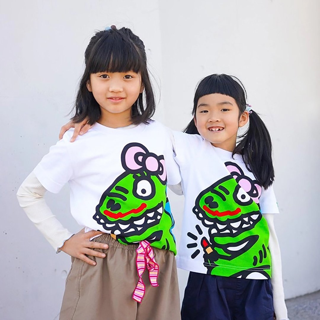 童裝 恐龍妹妹塗口紅 棉短袖T恤 男孩女孩同款 5歲至10歲 親子 - 女装 T 恤 - 棉 多色