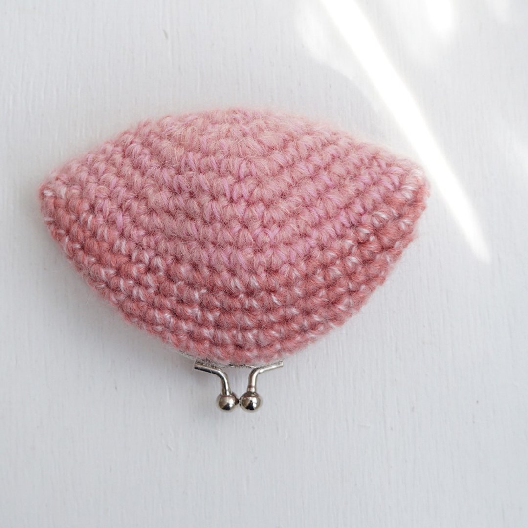 Ba-ba handmade Crochet pouch No.C1626 - 化妆包/杂物包 - 其他材质 粉红色