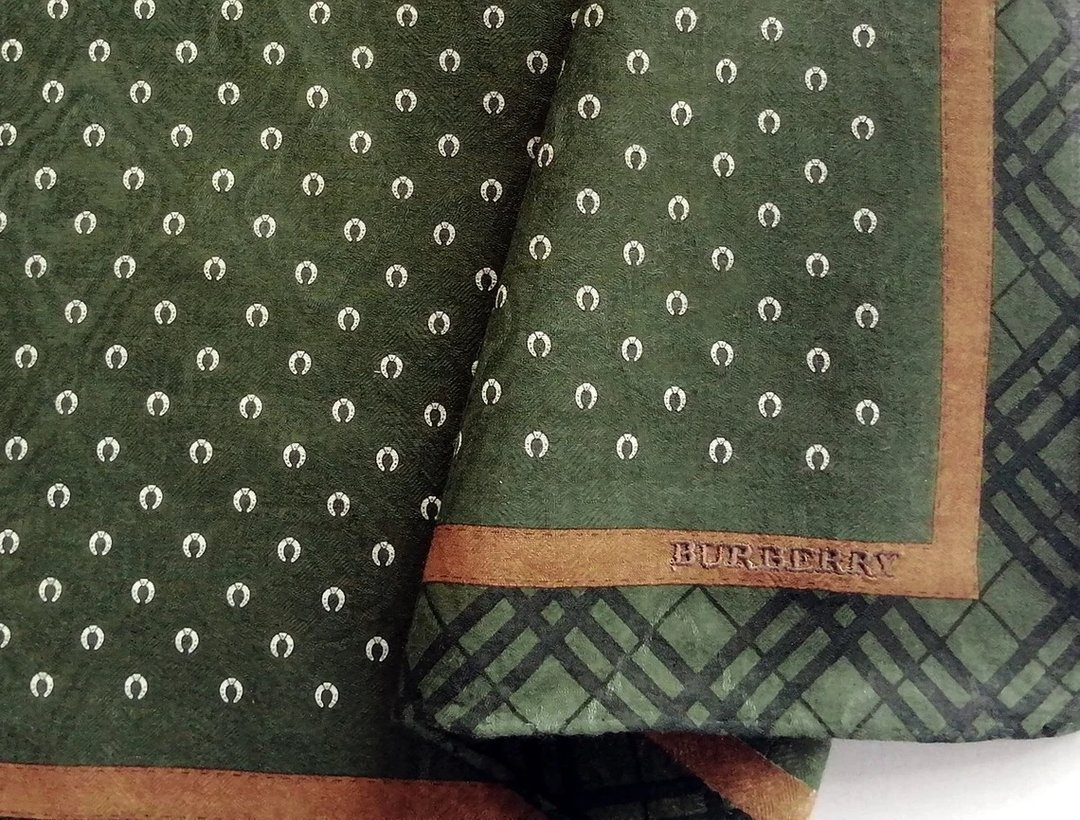 Burberry Vintage Handkerchief Green Gift for Him 20.5 x 20.5 inches - 丝巾 - 棉．麻 绿色