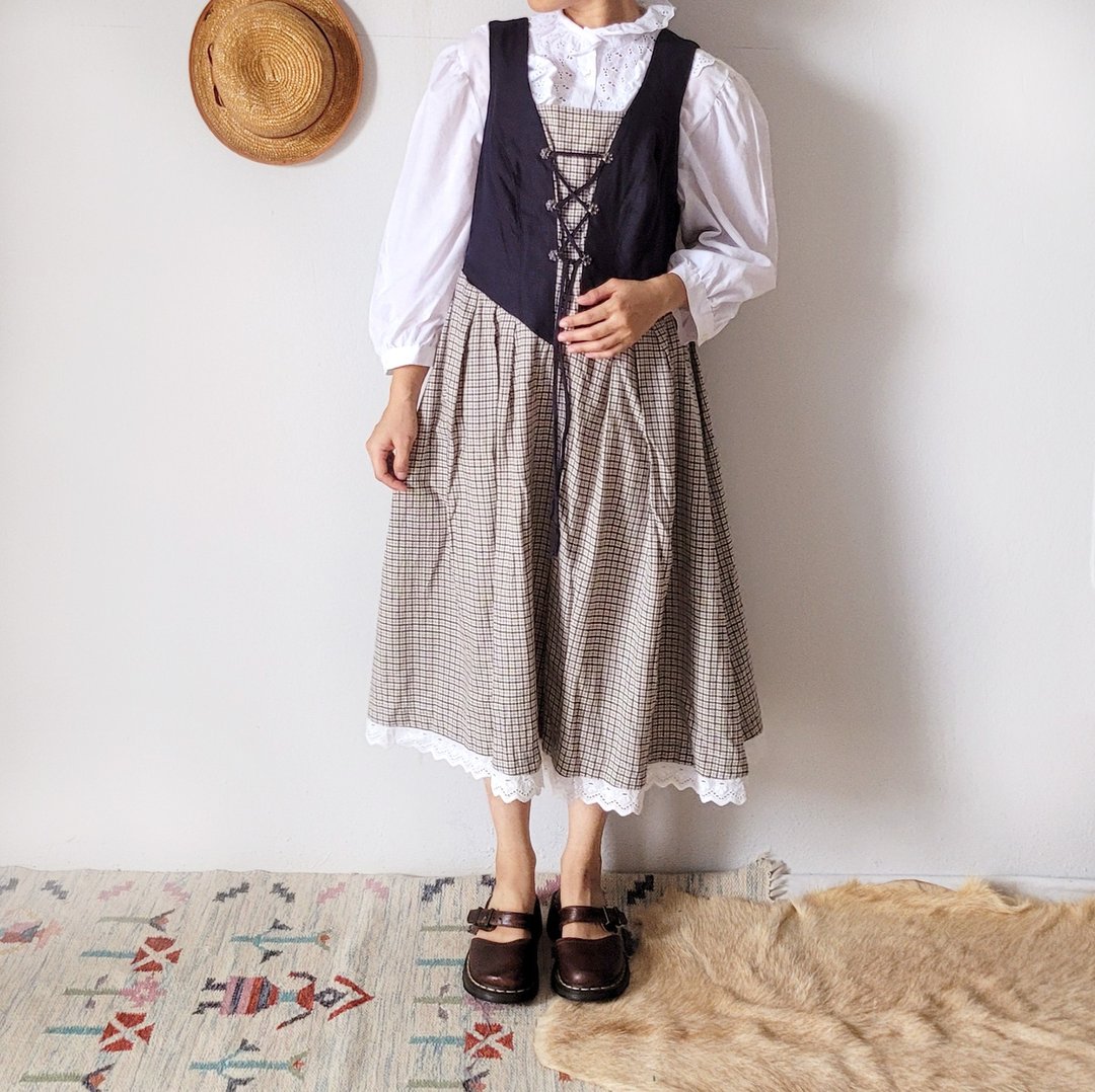 BajuTua /古着/ Tyrolean 提洛尔/ 巴伐利亚 亚麻传统洋装 Dirndl - 洋装/连衣裙 - 棉 
