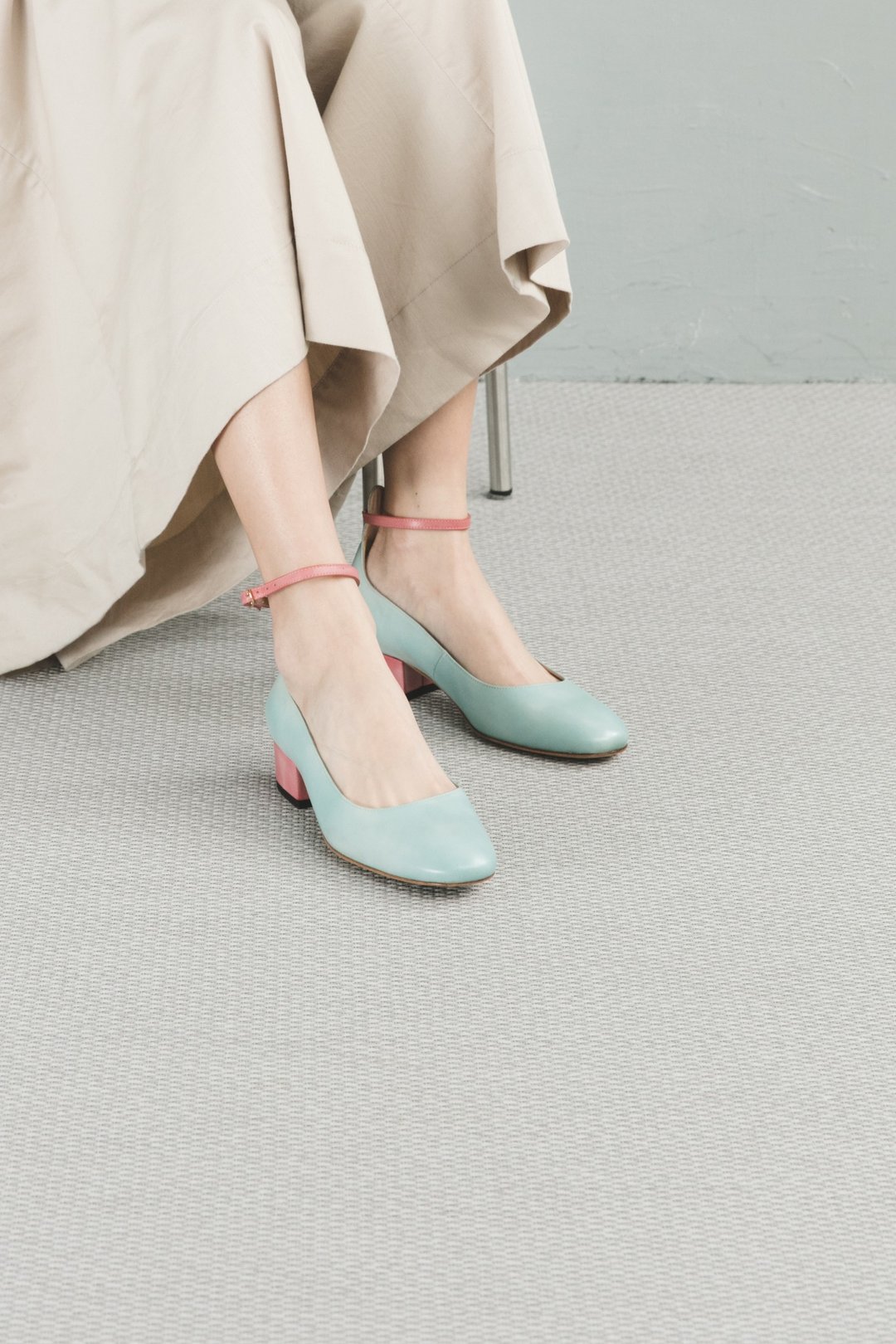 HTHREE 3.4圆头踝带跟鞋 / 水蓝 / Ankle Belt Heels - 其他女款皮鞋 - 真皮 蓝色