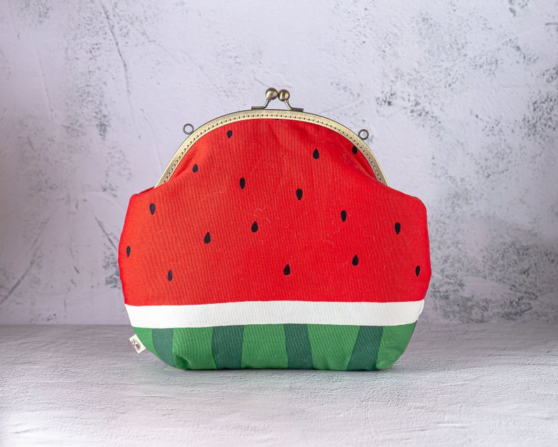 【夏天到了 花莲大西瓜】复古金属口金包#随身包#可爱 - 侧背包/斜挎包 - 棉．麻 红色