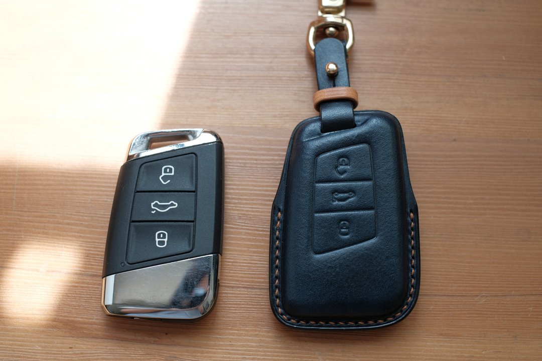 【寓吉】Skoda  Octavia combi kamiq kodiaq fabia 汽车钥匙皮套 - 钥匙链/钥匙包 - 真皮 多色