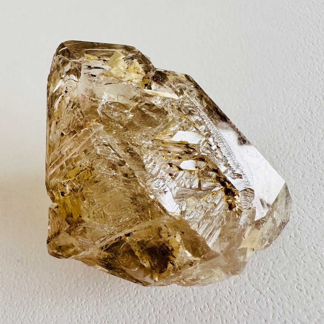 巴基斯坦黄泥骸骨水晶16 开窗彩虹骨干水晶 原石原矿 脉轮净化 - 摆饰 - 其他材质 黄色