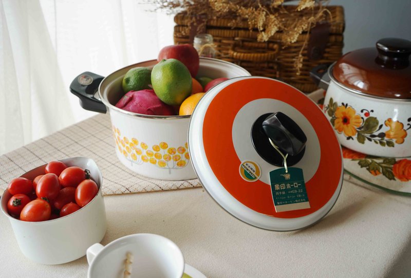 日本杂货-昭和全新ZOJIRUSHI象印普普风亮橘色块花朵两手珐琅锅 - 锅具/烤盘 - 珐琅 白色