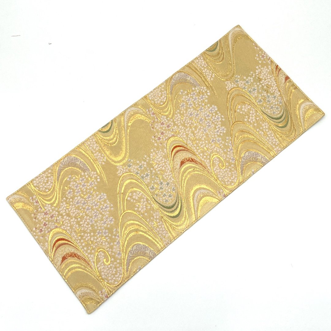 A stylish table mat rug with a Japanese pattern made from Kyoto Nishijin-ori fabric. - 其他 - 聚酯纤维 卡其色