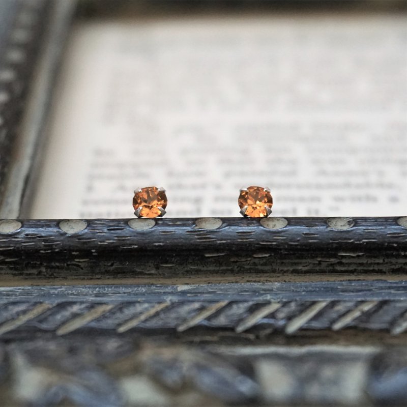 ll 施华洛世奇水晶纯银耳针 ll 4mm琥珀色 - 一对 附银耳堵 - 耳环/耳夹 - 纯银 多色