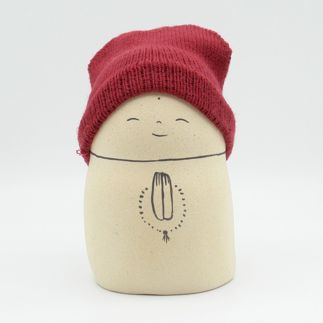 Handmade ceramic doll Jizo wearing a knit hat - 摆饰 - 陶 卡其色