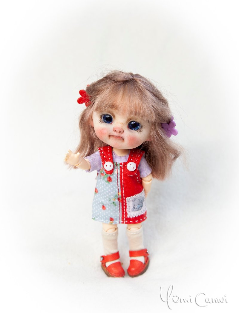 Yumi Camui 的艺术家娃娃 - 玩偶/公仔 - 塑料 多色