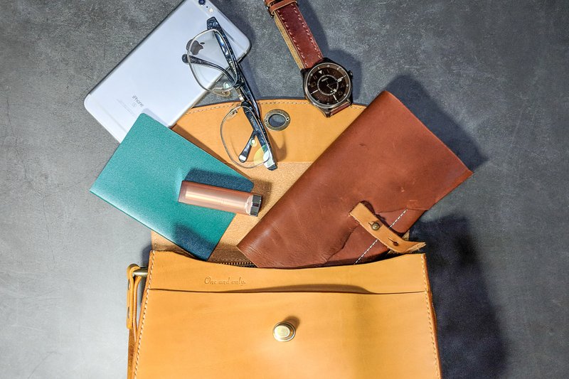 不大不小刚好侧背包-真皮手作 - 侧背包/斜挎包 - 真皮 咖啡色