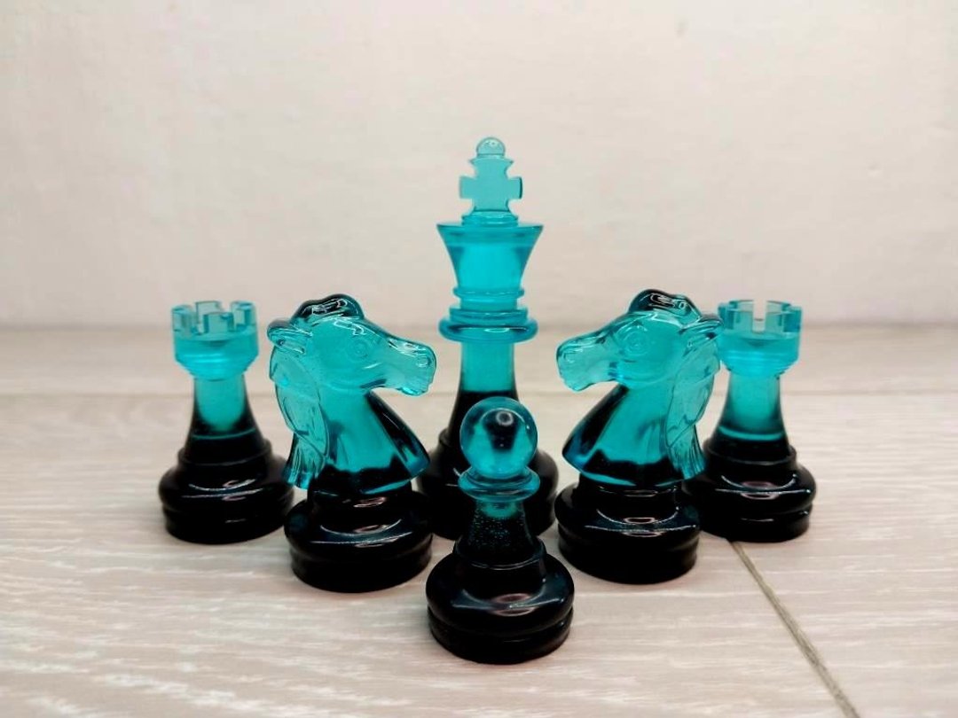 定制化树脂西洋棋套装附棋盘 |特大号尺寸 2.75 英寸（7 厘米）|环氧树脂 - 桌游/玩具 - 树脂 蓝色