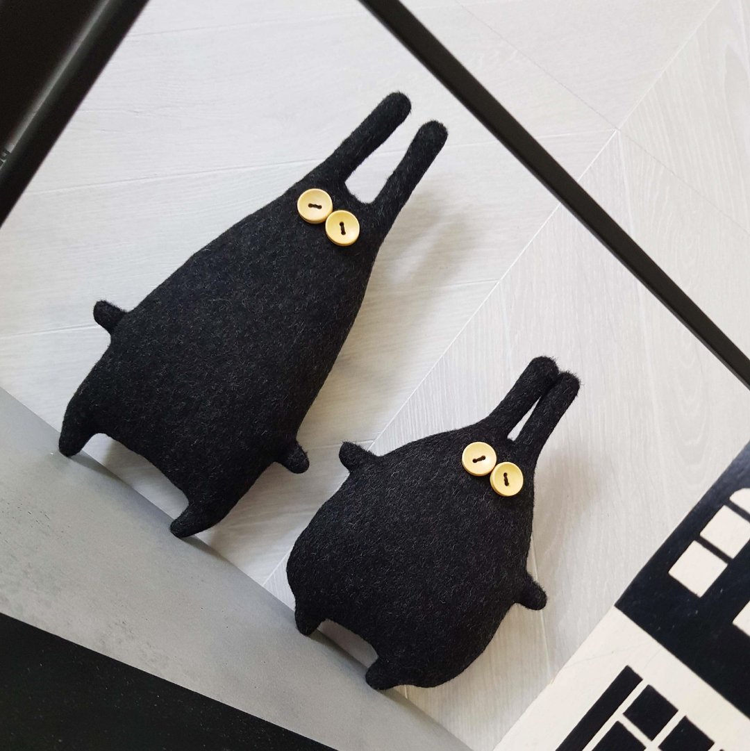 2 black rabbits sewing patterns pdf tutorials in English, Halloween dolls Diy - 手工艺教程/工具书 - 其他材质 