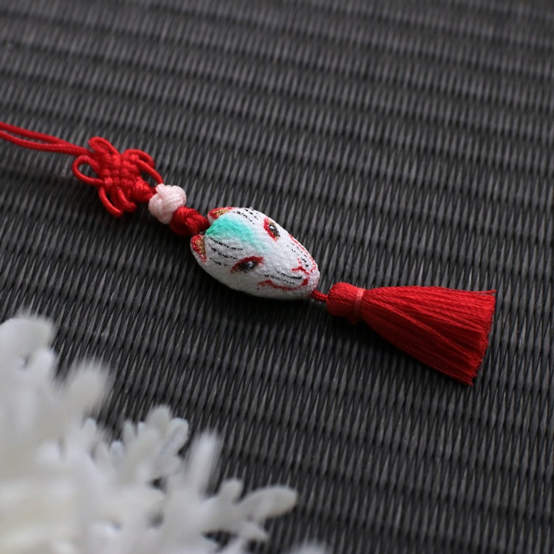 Red Tamafusa Musubi Small Fox Netsuke String Strap - 其他 - 丝．绢 红色