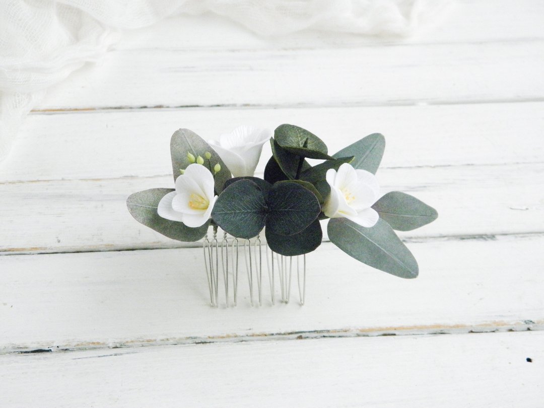 Flowers hair comb Eucalyptus headpiece Floral hair piece bride - 发饰 - 其他材质 绿色