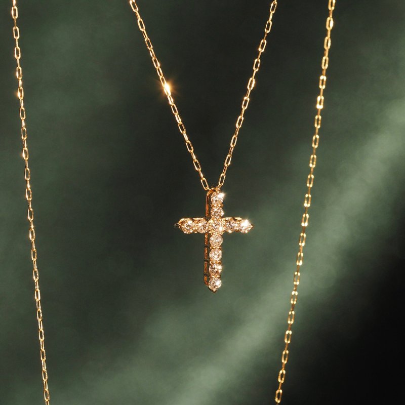 18K迷你钻石十字架项链 18K Gold The Mini Diamond Cross Neckla - 项链 - 贵金属 