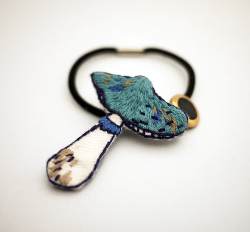 【蓝蘑菇刺绣发束】刺绣/手作/发束 - 发饰 - 绣线 蓝色