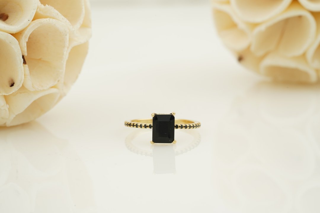 Emerald Cut Black Onyx Engagement Ring 14k Rose Gold - 戒指 - 宝石 黑色