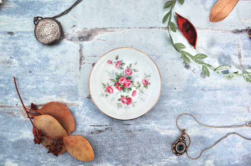 英国皇室御用名瓷AYNSLEY古董小碟 - 浅碟/小碟子 - 瓷 多色