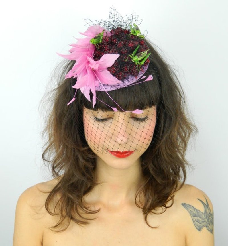 Fascinator Headpiece Feathered with Raspberries, Grasshoppers and Cascading Veil - Cocktail Party Hat - 发饰 - 其他材质 多色