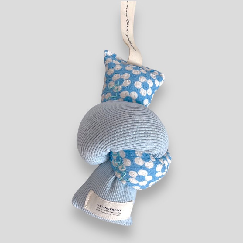 PILLOW TALK | 猫草包 猫玩具 - 玩具 - 棉．麻 蓝色