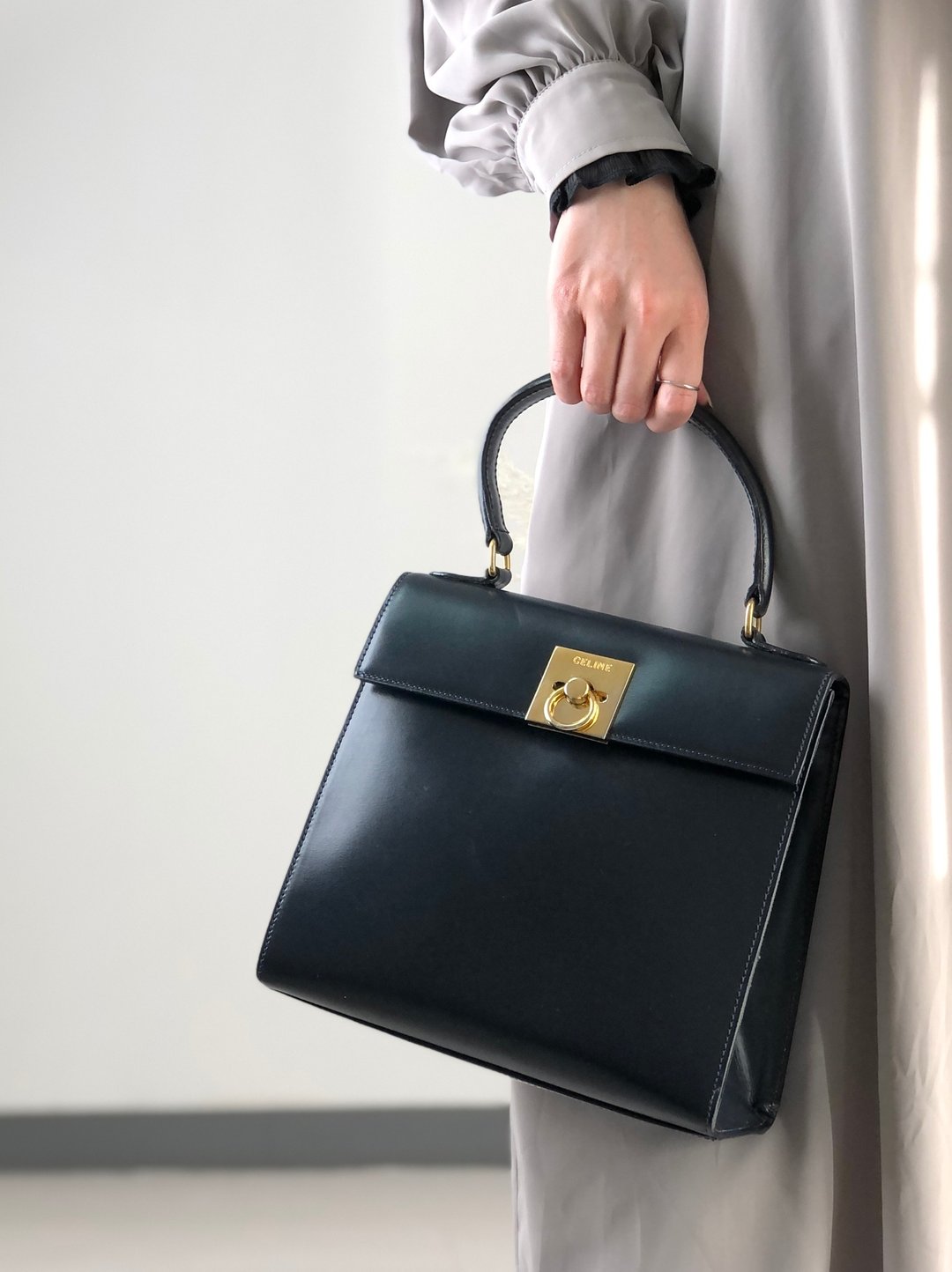 【日本直送，名牌二手包装】CELINE 手提包 海军蓝 Gancini 皮革 Vintage Old nacb6t - 手提包/手提袋 - 真皮 蓝色
