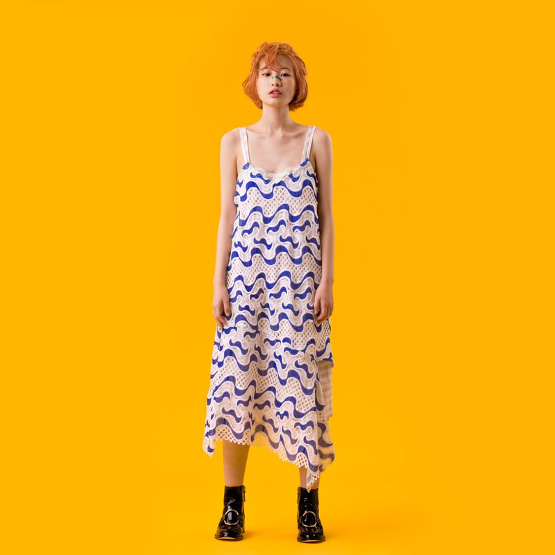 tan-tan / 波浪蕾丝细肩洋装 - 洋装/连衣裙 - 其他材质 白色