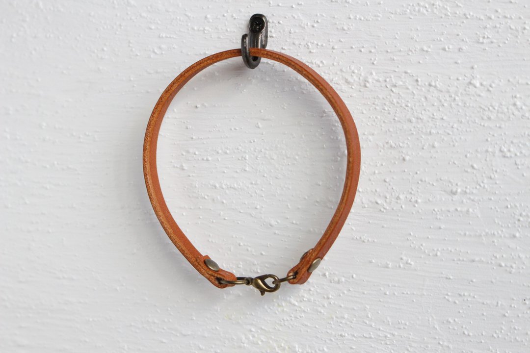 genuine leather leather strap Brown - 吊饰 - 真皮 咖啡色