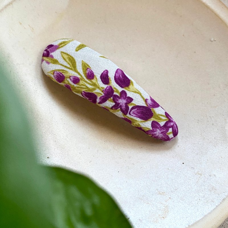 : 紫藤 : 花布发夹 BB夹 包布手工发饰 紫色 花草清新丨之地 - 发饰 - 棉 紫色