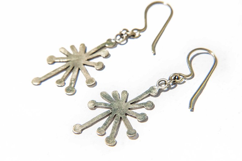 手工铜耳环/黄铜耳环/黄铜饰品/手工耳环/民族风耳环-黄太阳光芒 - 耳环/耳夹 - 铜/黄铜 黄色